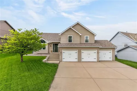 10722 N Lane Ave, Kansas City, MO 64157