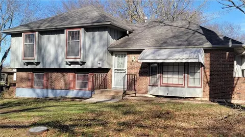 10319 Skiles Ave, Kansas City, MO 64134