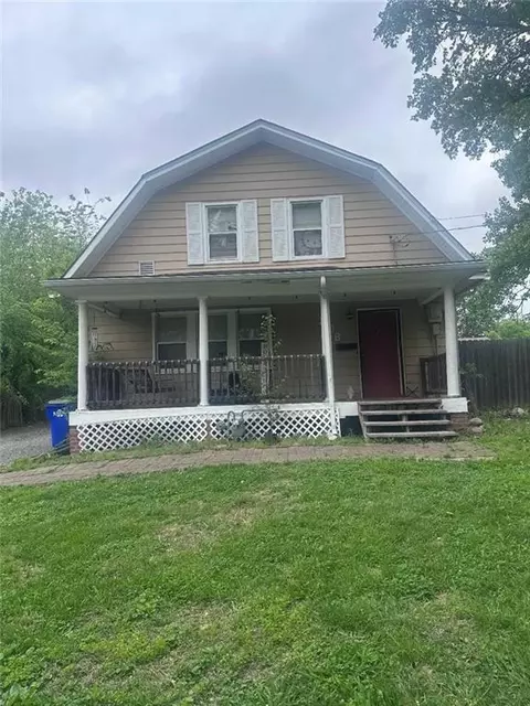 208 E Prairie St, Olathe, KS 66061