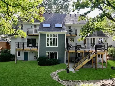 10908 W 120th St, Overland Park, KS 66213