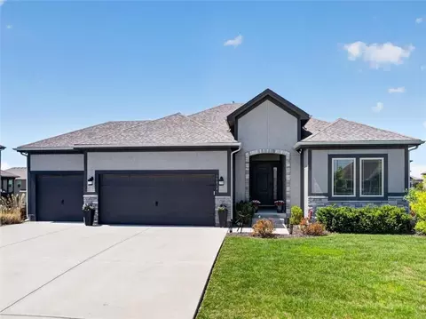 10824 N Crystal Ave, Kansas City, MO 64156