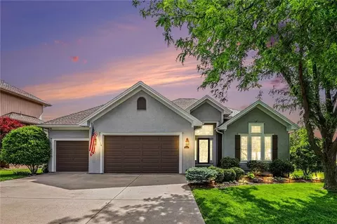 1923 NE 104th Ter, Kansas City, MO 64155