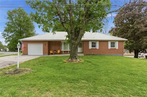 203 Clark St, Richmond, MO 64085