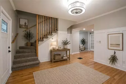 Entry Way - 300 SE 1st St, Lees Summit, MO 64063 photo 1 of 4