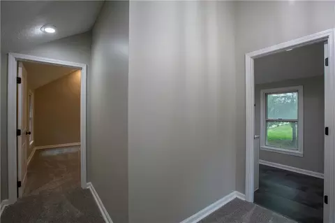 Entry Way - 300 SE 1st St, Lees Summit, MO 64063 photo 4 of 4