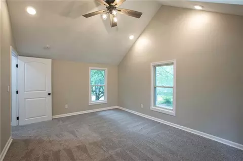 Bedroom - 300 SE 1st St, Lees Summit, MO 64063 photo 5 of 7