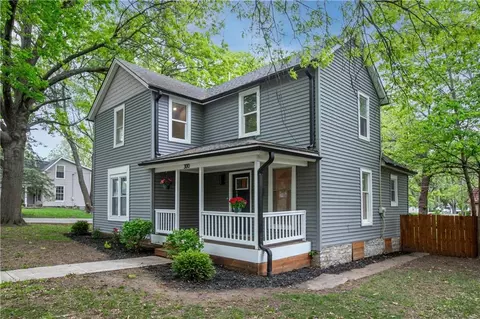 Exterior - 300 SE 1st St, Lees Summit, MO 64063 photo 9 of 9