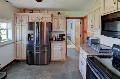 Kitchen - 11683 Highway Ff, Mayview, MO 64071 photo 1 of 8