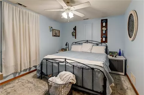 Bedroom - 11683 Highway Ff, Mayview, MO 64071 photo 1 of 7