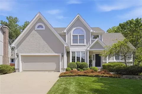 12313 Beverly St, Leawood, KS 66209