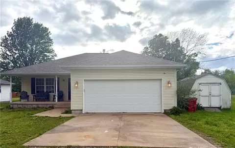 7128 SE 66th Ter, Riverton, KS 66770