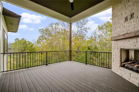 Exterior - 514 Turnbridge Dr, Raymore, MO 64083 photo 3 of 9