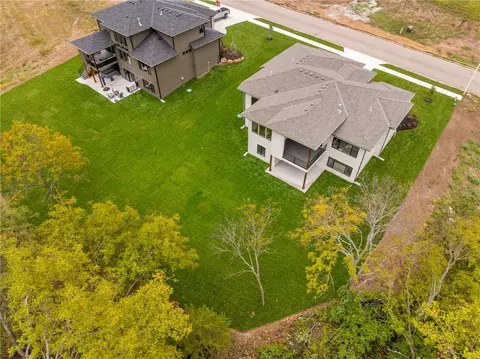 View/Area - 514 Turnbridge Dr, Raymore, MO 64083 photo 2 of 5