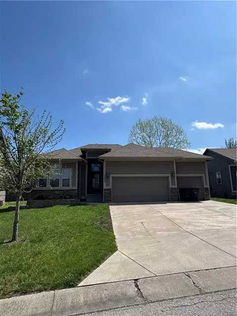 1923 S Cochise Ave, Independence, MO 64057