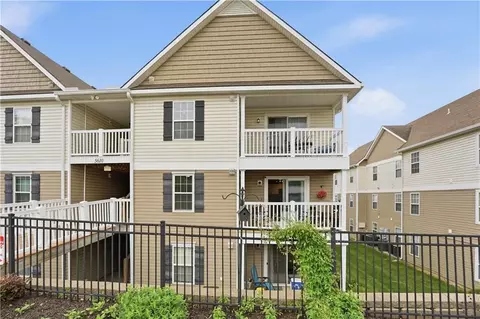 5610 NE 80th Ter #2C, Kansas City, MO 64119
