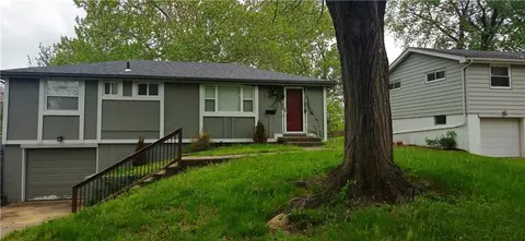 7024 N Pennsylvania Ave, Kansas City, MO 64118