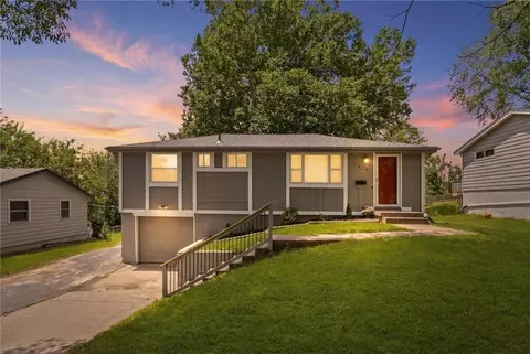 7024 N Pennsylvania Ave, Kansas City, MO 64118