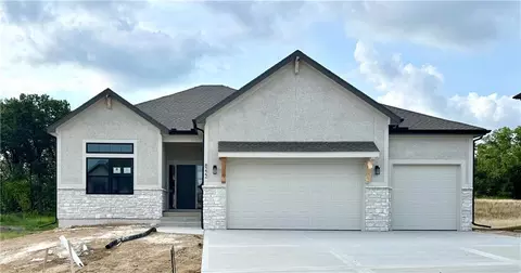 8222 NW 90th Ter, Kansas City, MO 64153