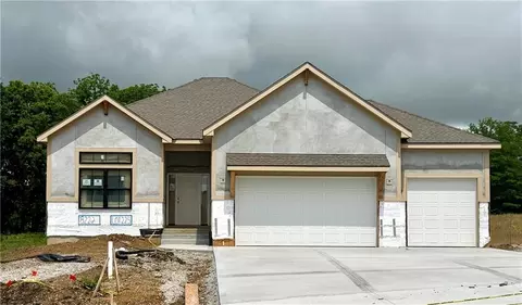 8222 NW 90th Ter, Kansas City, MO 64153