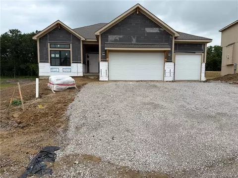 8222 NW 90th Ter, Kansas City, MO 64153