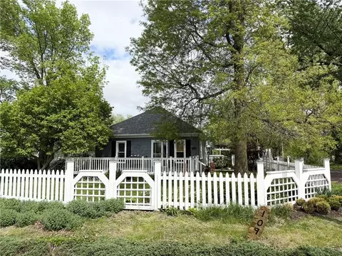 109 Maple St, Lathrop, MO 64465