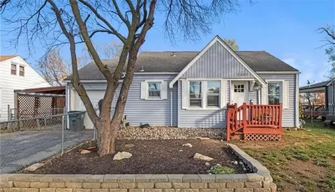2237 S 14th St, Kansas City, KS 66103