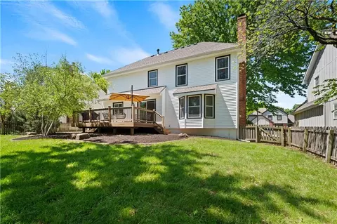 Exterior - 9413 Hall Dr, Lenexa, KS 66219 photo 4 of 4
