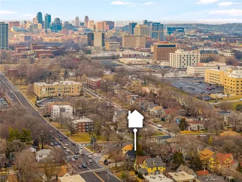 3651 Southwest Trfy, Kansas City, MO 64111