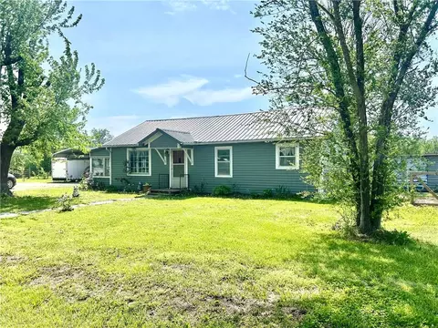 304 W Marvin Ave, Walker, MO 64790
