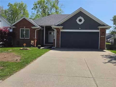 2814 Quail Dr, Saint Joseph, MO 64506