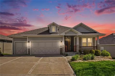 19610 W 115th Ct, Olathe, KS 66061
