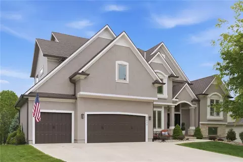 11426 S Gander St, Olathe, KS 66061