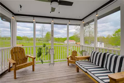 16023 Jesse James Farm Rd, Kearney, MO 64060