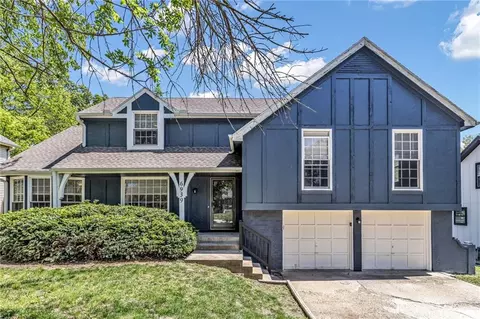 6939 Widmer Rd, Shawnee, KS 66216