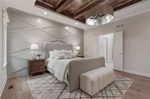 Bedroom - 4363 NE Hideaway Dr, Lees Summit, MO 64064 photo 3 of 8