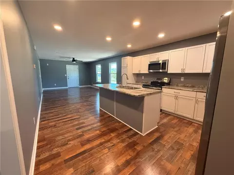 140 C St, Osceola, MO 64776