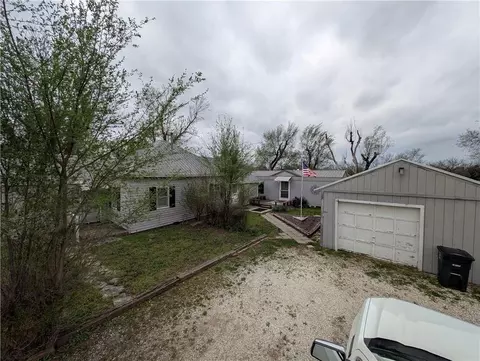1282 1830th St, Iola, KS 66749