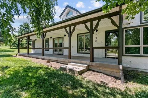 318 NW Heady Ave, Kansas City, MO 64163