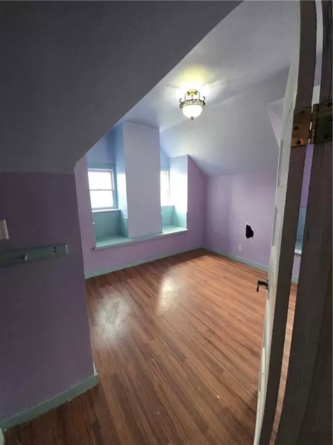 Bedroom - 617 Parallel St, Atchison, KS 66002 photo 9 of 15