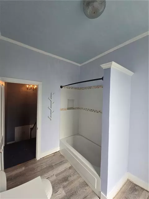 Bath - 617 Parallel St, Atchison, KS 66002 photo 3 of 6