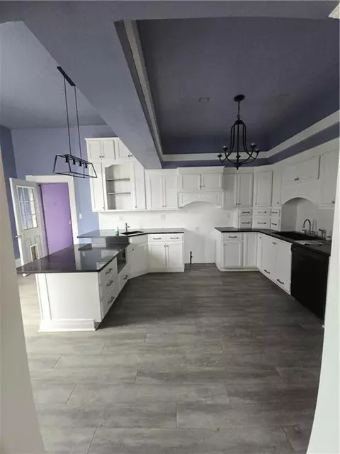 Kitchen - 617 Parallel St, Atchison, KS 66002 photo 1 of 7