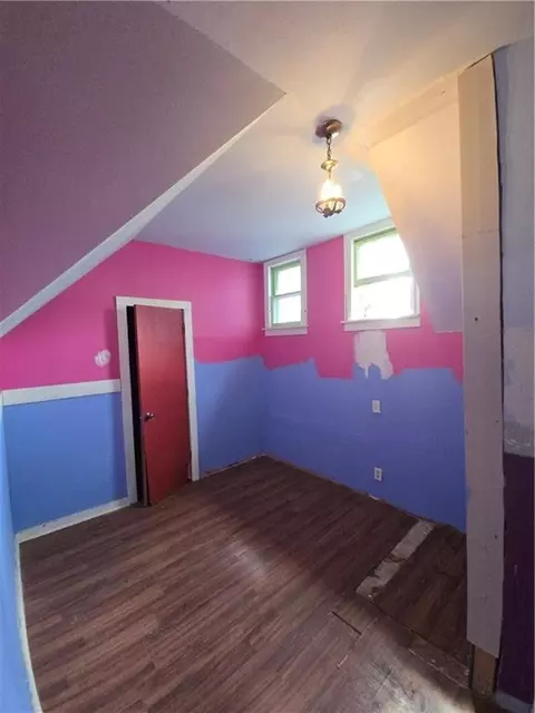 Bedroom - 617 Parallel St, Atchison, KS 66002 photo 8 of 15