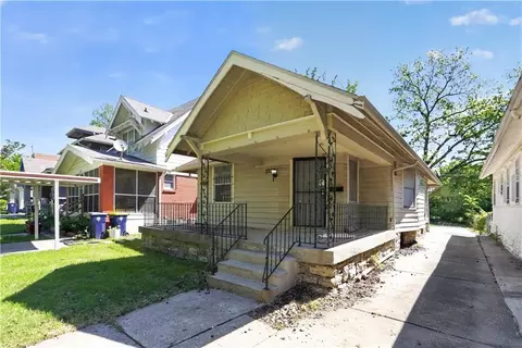 3721 Agnes Ave, Kansas City, MO 64128