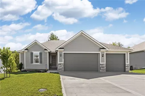 11723 N Windsor Ave, Kansas City, MO 64157