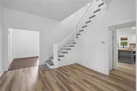 Entry Way - 11605 E Winner Rd, Independence, MO 64052 photo 3 of 8