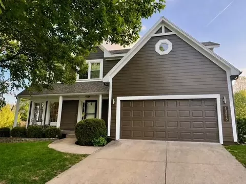 13975 W 148 St, Olathe, KS 66062