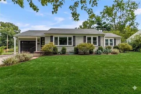 8139 Woodward St, Overland Park, KS 66204