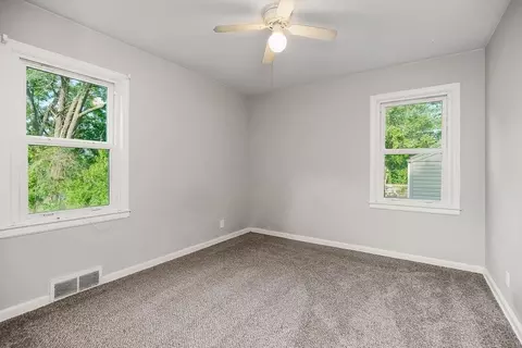 Bedroom - 10008 E 68th Ter, Raytown, MO 64133 photo 5 of 9