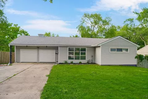10008 E 68th Ter, Raytown, MO 64133