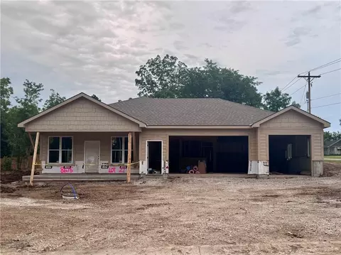 8675 Eagle Creek Dr, De Soto, KS 66018